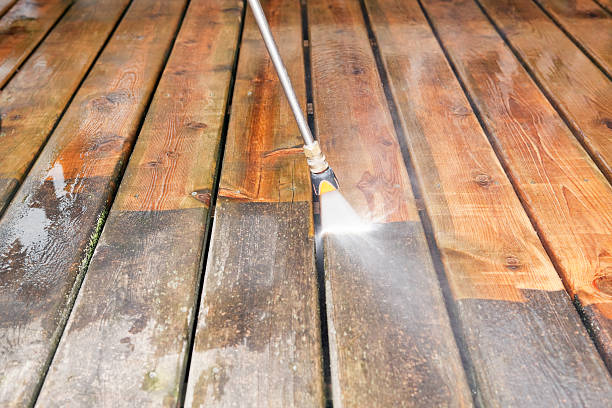 Best Roof Pressure Washing  in Bradford, OH